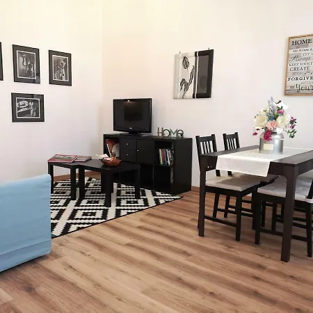 At In Apartment Cremona